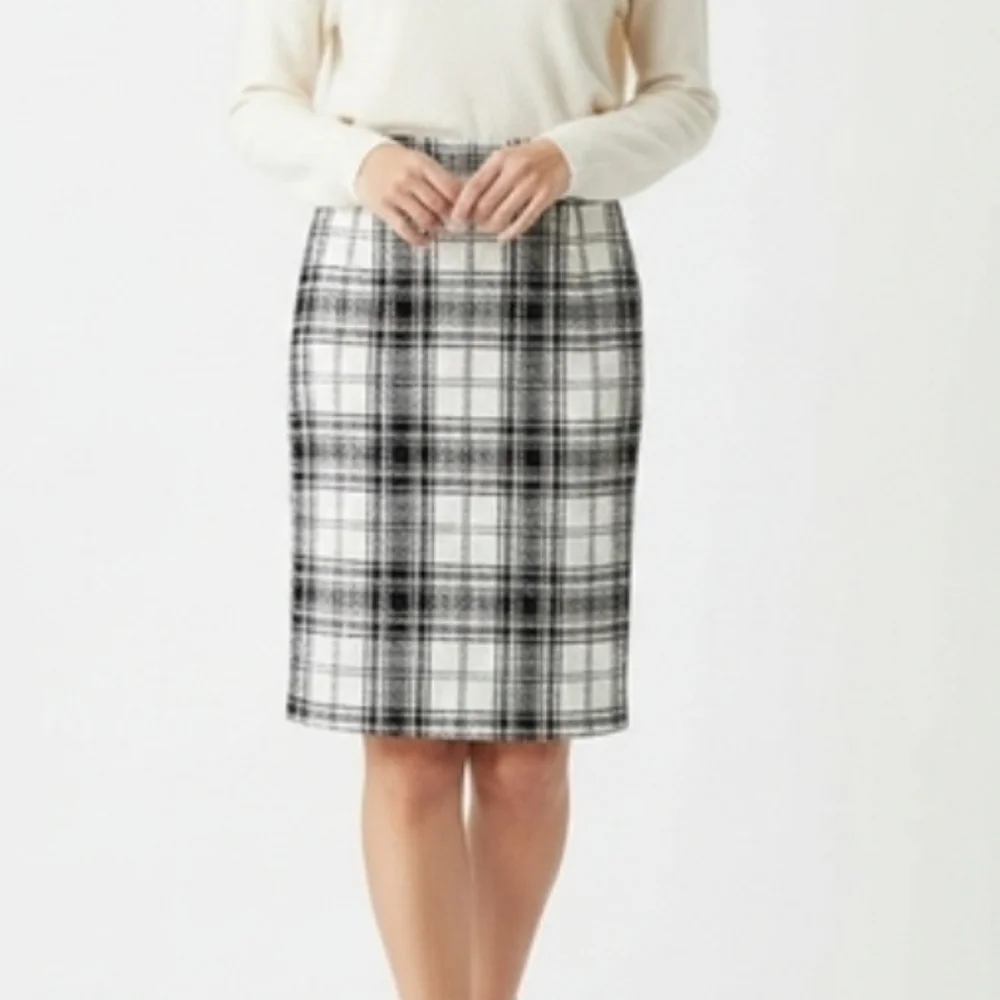 Antonio Melani Plaid Black and White Pencil Women's Skirt Size 6